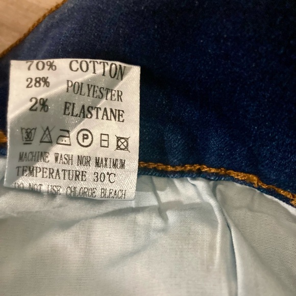 Size 12 Asymmetrical Skirt L Pearl Studs Distressed Denim Skirt Raw Hem Stretch - Picture 9 of 9